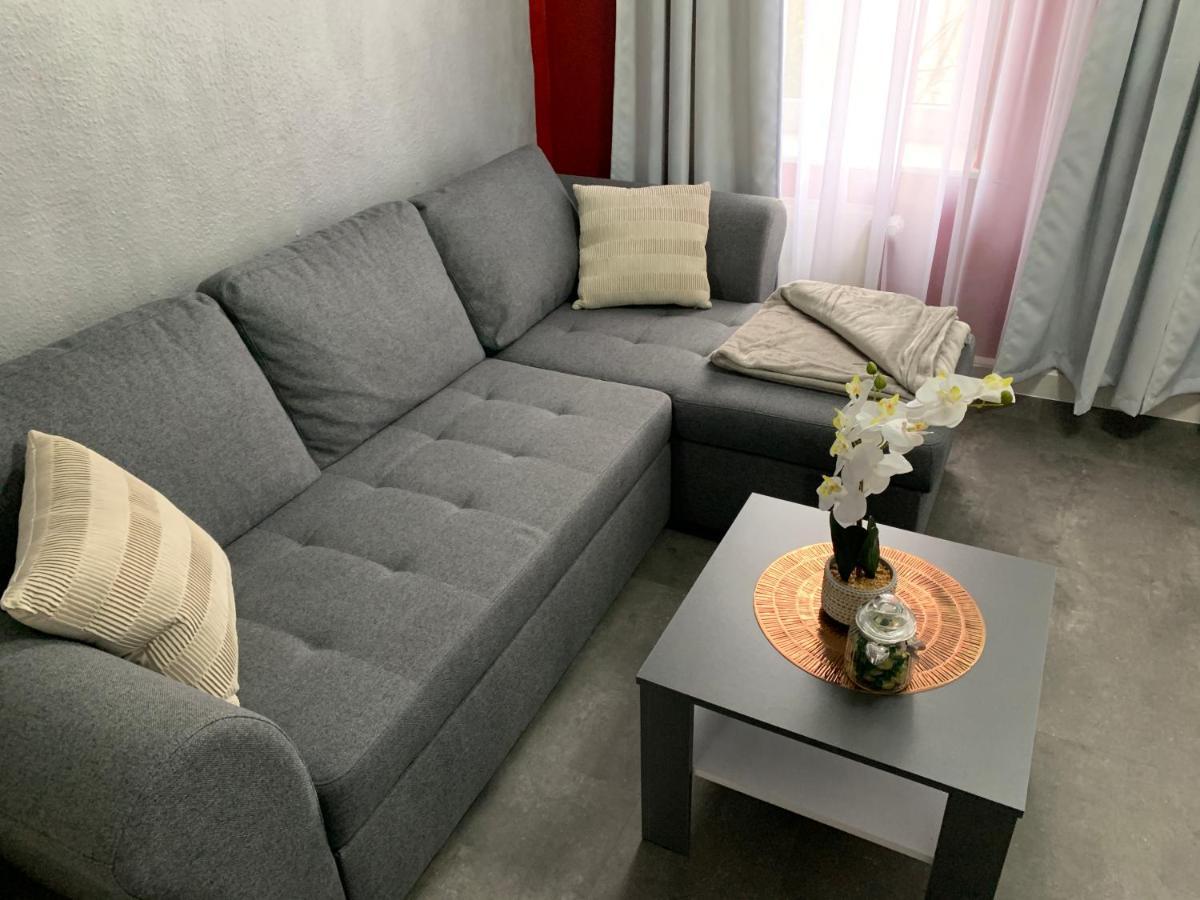 Exklusive Stadtwohnung Am Elbradweg: Best-Preis-Fewo Rathausblick 1 Fuer Max. 3 Pers. Inkl. Wlan, Prime Video & Self Check-In Wittenberge Zewnętrze zdjęcie